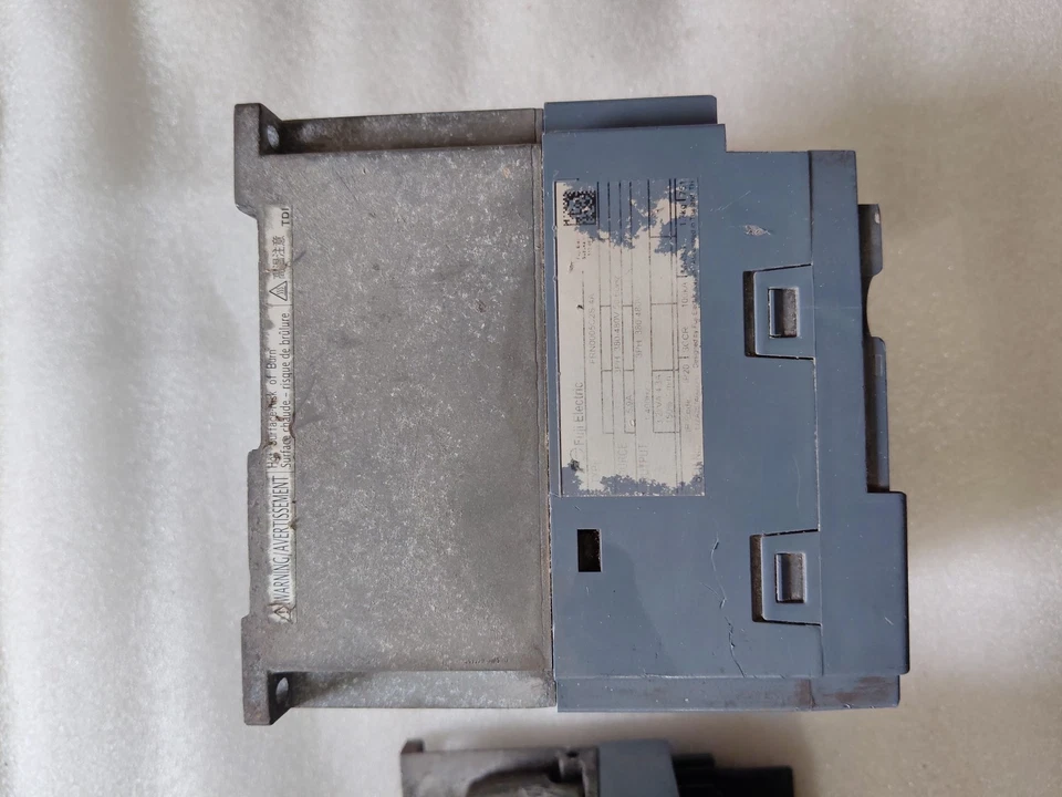 FUJI DRIVE LOT OF 2 PCS